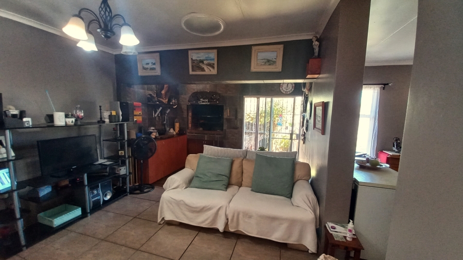 3 Bedroom Property for Sale in Vredenburg Western Cape